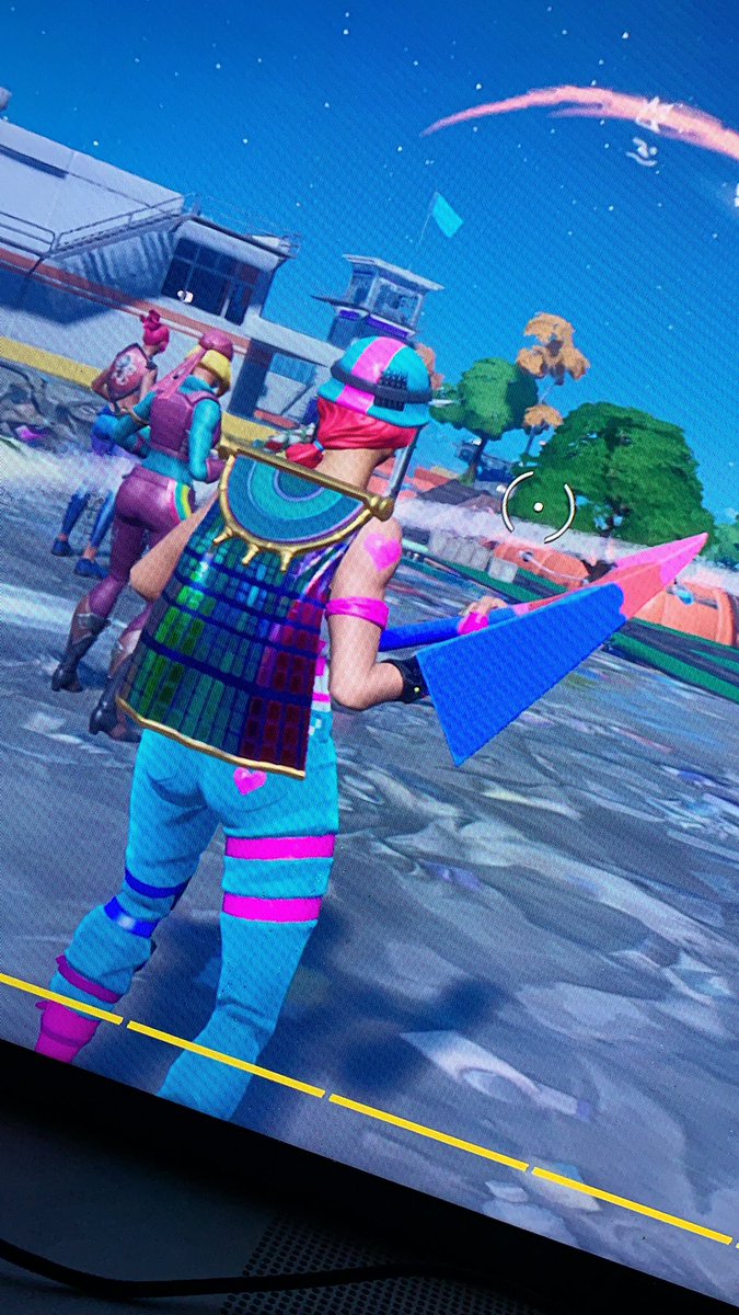 ATabbyofficial's tweet photo. +4000 kills| Streaming at https://t.co/ruwP5TT80F #fortnite https://t.co/acwkI1Odnw