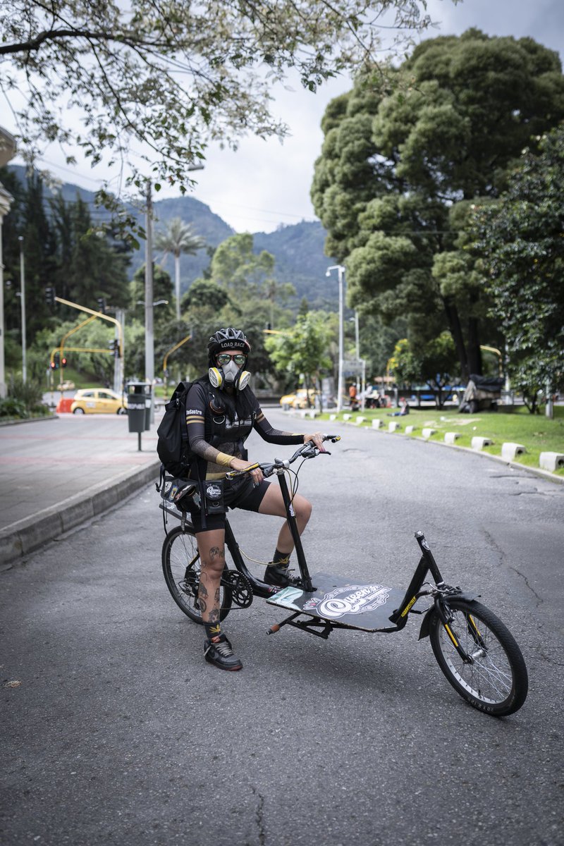 Cargo Bike <a href="/QueensMess/">Queen'sMessengers</a>
"Trabajamos con amor, desde el corazón de Bogotá"