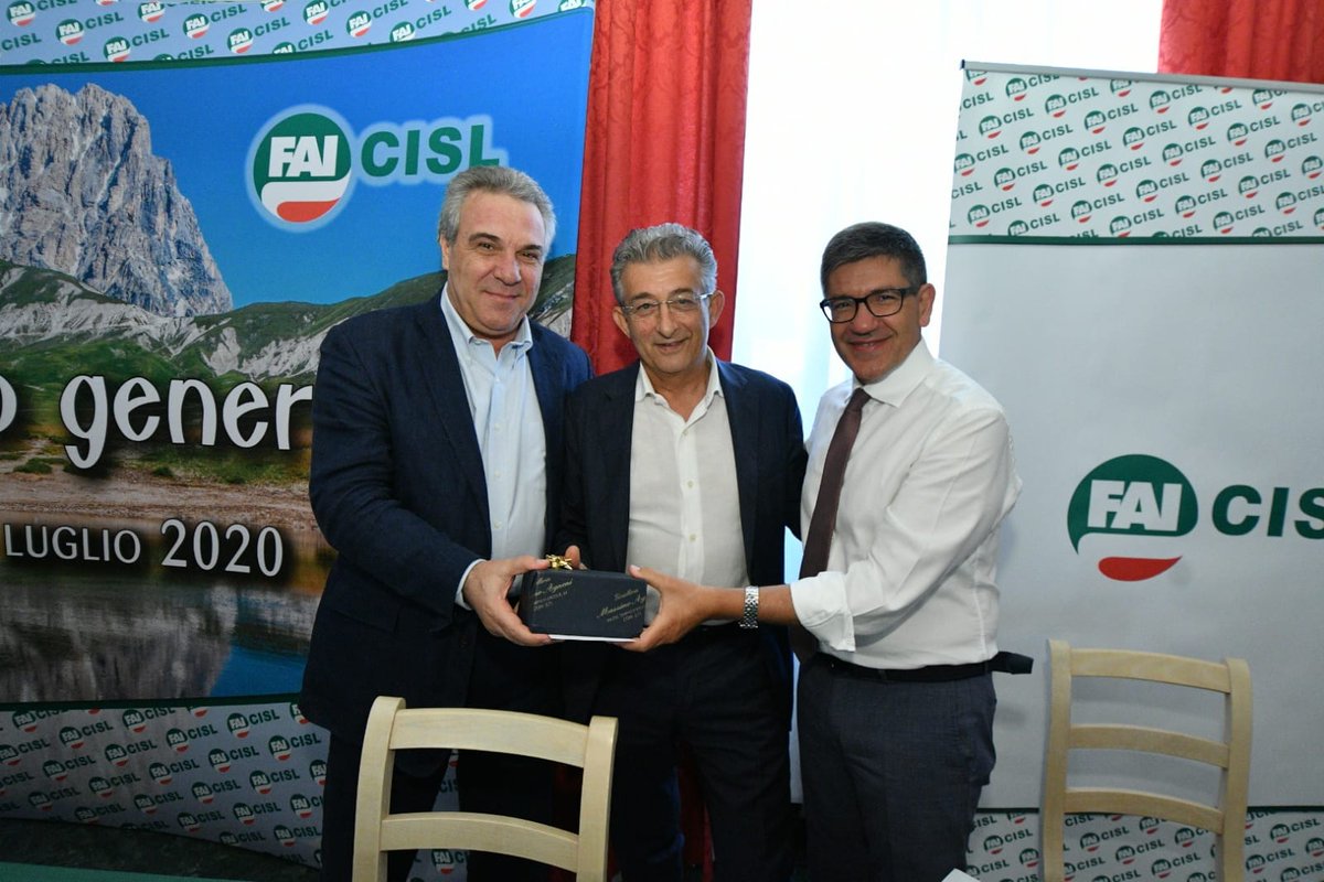 fai_cisl's tweet photo. L'Aquila, #1Luglio il  Consiglio Generale elegge nella segreteria nazionale @GiorniPatrizio. Il sindacalista succede a @SGiangiacomi che lascia l’incarico di segretario nazionale dopo aver maturato i requisiti pensionistici. https://t.co/vNnrTnfDMo