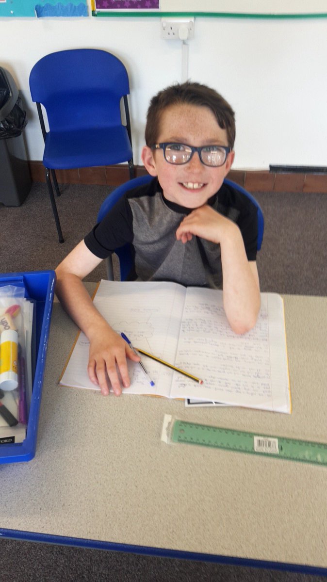 m10yd's tweet photo. Back at “normal” school rather than the hub for my boy and girl today 💙💖 https://t.co/i1oZwYQQUj