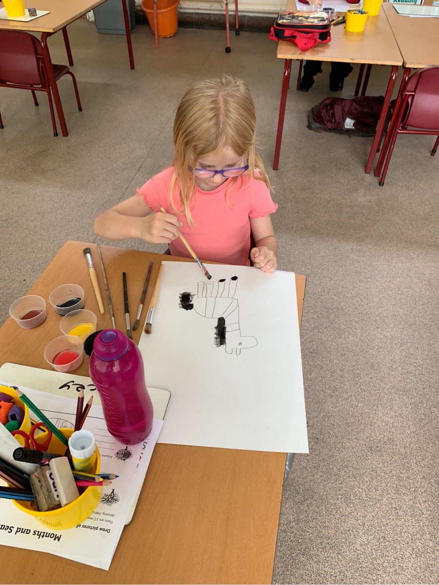 m10yd's tweet photo. Back at “normal” school rather than the hub for my boy and girl today 💙💖 https://t.co/i1oZwYQQUj