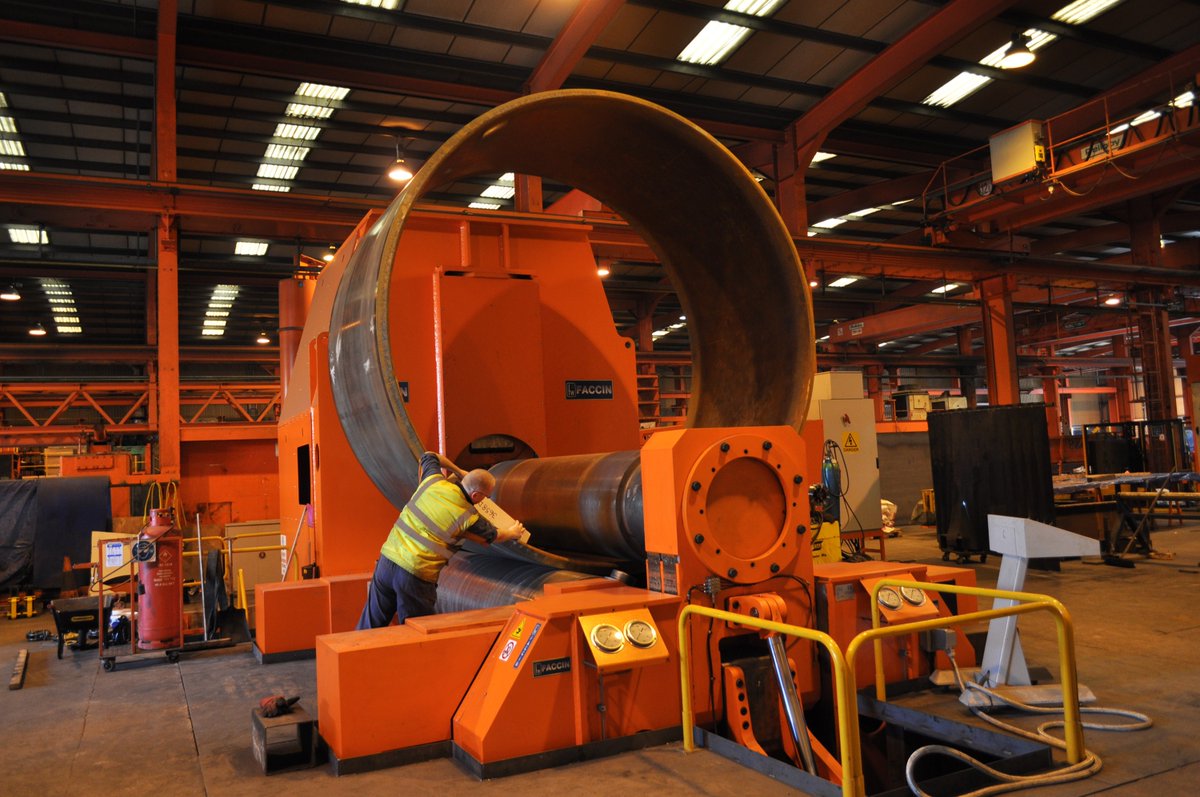 AngleRingCo's tweet photo. From flat plate to a cylinder? No problem for our plate rolling & forming machinery!
We can roll carbon and stainless steel sheet metal up to 3m in length and up to 200mm in thickness to form cylinders and cones of all sizes.
#PlateRolling #PlateForming #MetalBending #Welding https://t.co/zaEwKfIbHE