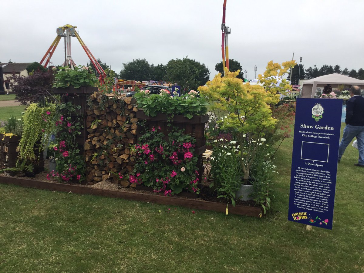 Clarke Willis MBE tweet media