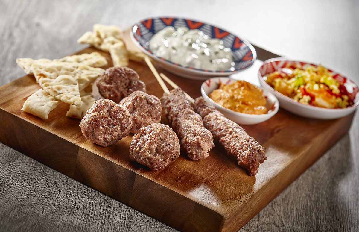 LucasIngredient's tweet photo. Always popular on any #snacking or #sharing menu are our #MiniKebabs & #MeatballSticks. Our mixes make life very easy & you can make a host of variations. Now where did we put those cocktail sticks...
https://t.co/gRNNPmPwUA
#EatOutatHome #StayatHomeMenu #RestaurantStyleRecipes https://t.co/Oid9LSSdTt