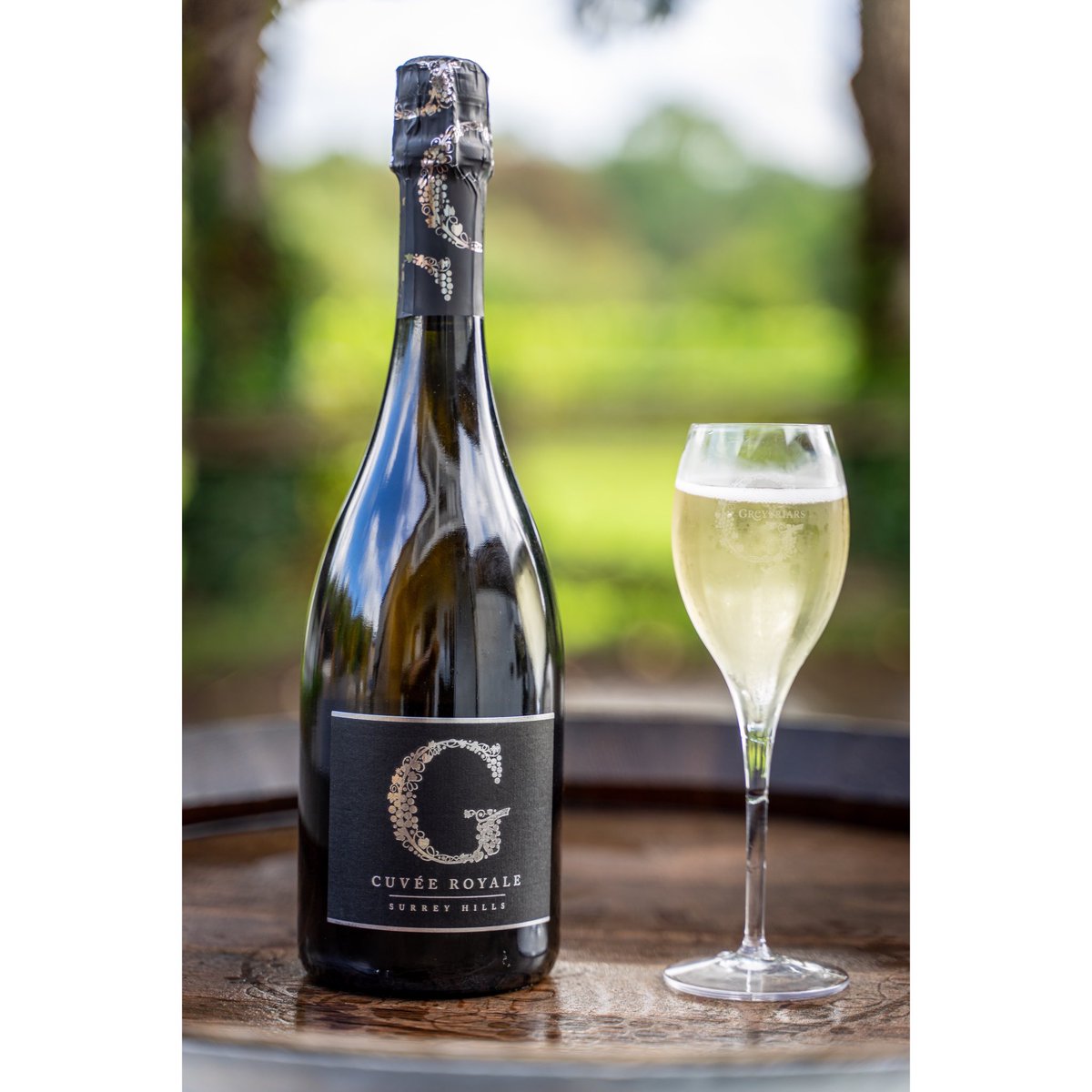 Meze Publishing (@mezepublishing) on Twitter photo 🍾🥂 Wine Wednesday 🥂🍾
Citrus and red apple notes are balanced by a round, elegant palate that offers a lovely hint of biscuit on the finish.
<a href="/Greyfriarsvine/">Greyfriars Vineyard</a> are featured in The Surrey Cook Book!
Get your copy today from our website! 🍾🥂 Wine Wednesday 🥂🍾
Citrus and red apple notes are balanced by a round, elegant palate that offers a lovely hint of biscuit on the finish.
<a href="/Greyfriarsvine/">Greyfriars Vineyard</a> are featured in The Surrey Cook Book!
Get your copy today from our website!
