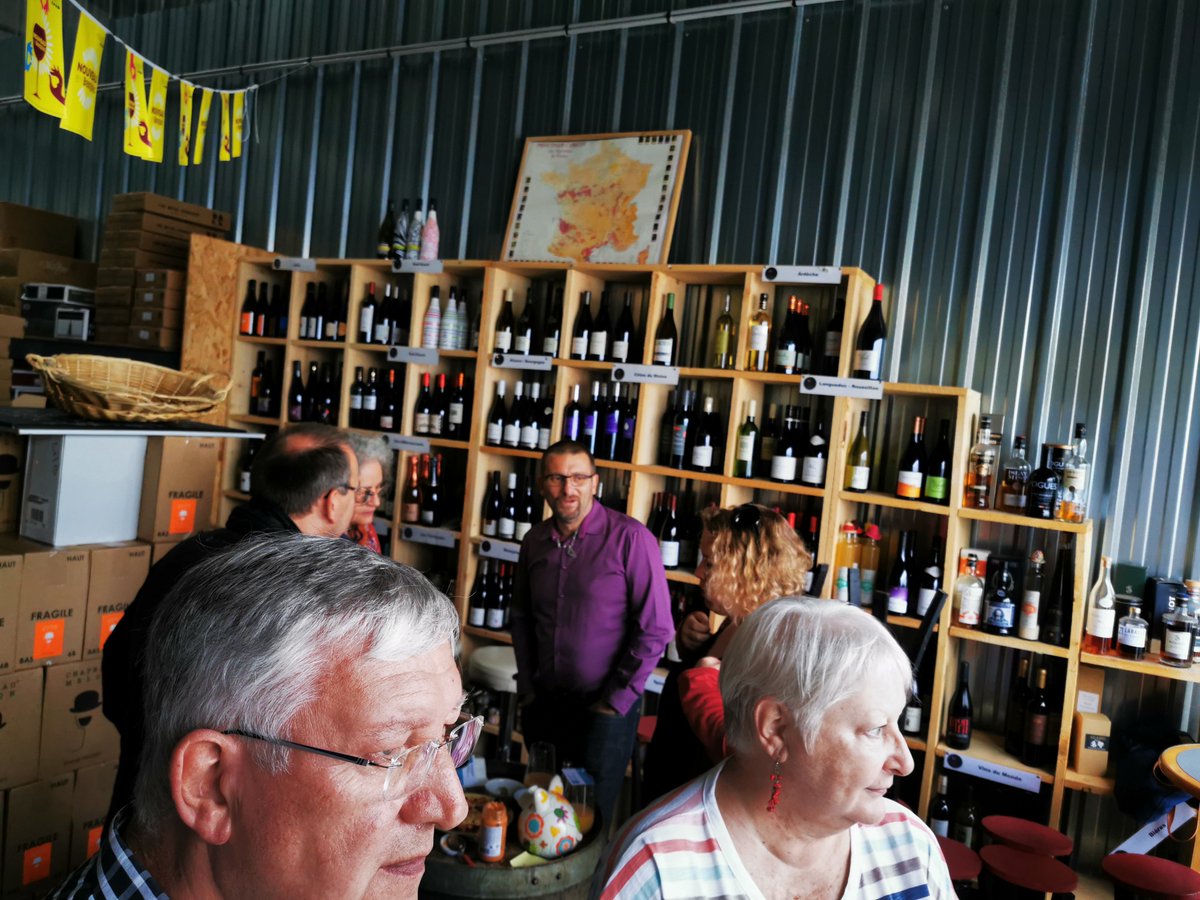 Agence321COM's tweet photo. Belle soirée hier avec le réseau #DYNABUY et #FrançoisBiardPinçon. Un vrai moment d'échanges et de convivialité, propice aux belles rencontres. Merci à #SébastienSOULEYREAU de nous avoir accueillis à l'#Antre_Potes, un lieu atypique et chaleureux. https://t.co/NM2EFl8JeO