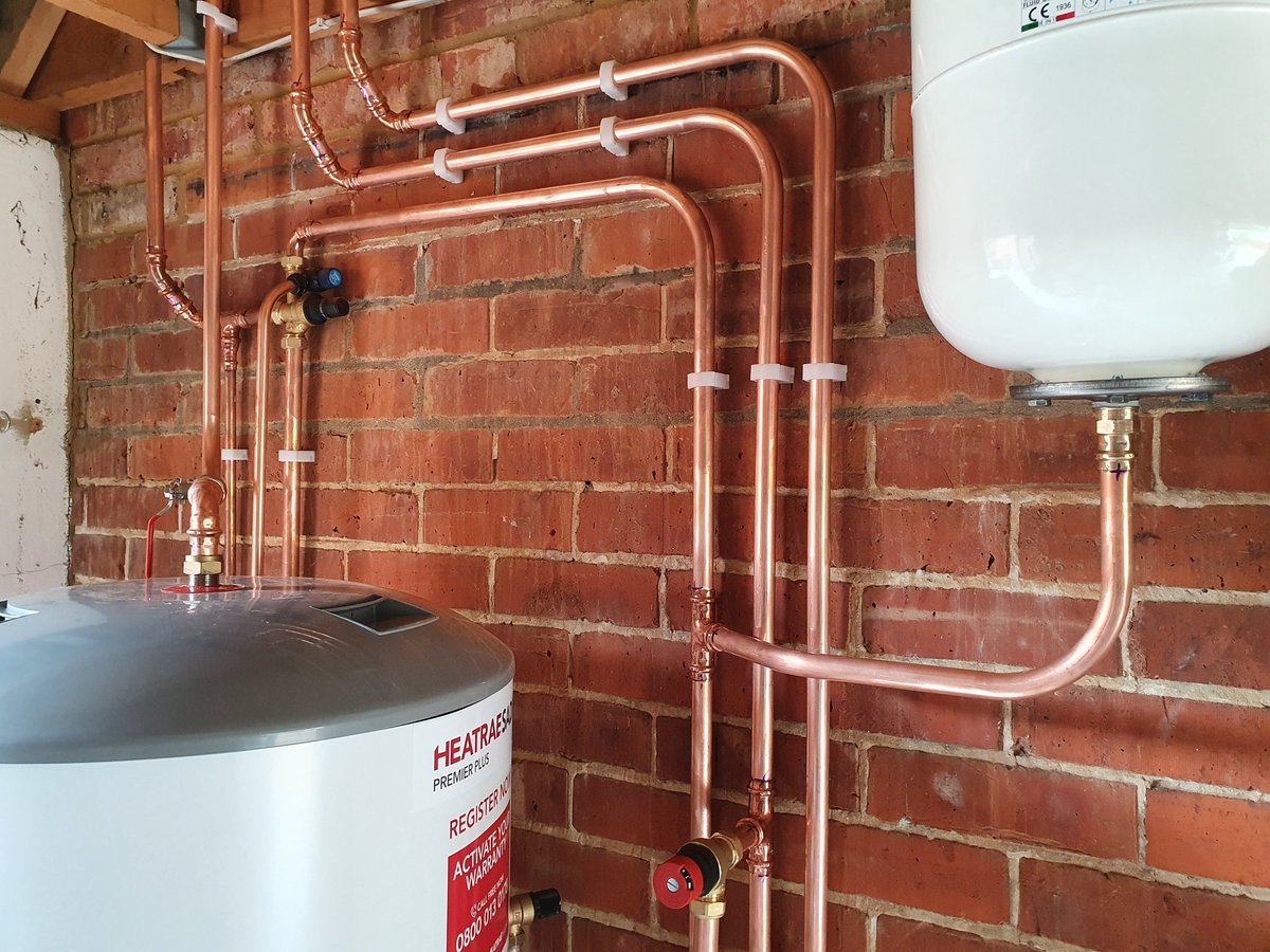 New <a href="/heatraesadia/">Heatrae Sadia</a> unvented cylinder installation for our customer in #wokingham last week.🔥💧