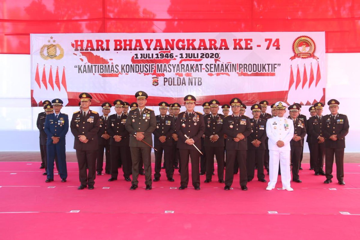 LanudZ's tweet photo. Lanud Zam Hadiri Upacara Virtual Dalam Rangka HUT Bhayangkara Ke-74
Kepala Dinas Personil Lanud ZAM Letan Kolonel Adi Parmudianto, S.Sos., menghadiri HUT Bhayangkara Ke-74 dengan tema "Kamtibmas Kondusif Masyarakat Semakin Produktif" https://t.co/a9BfJsupK0