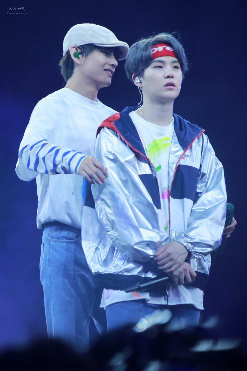 190616 taegi muster hugs in different angles ; a thread