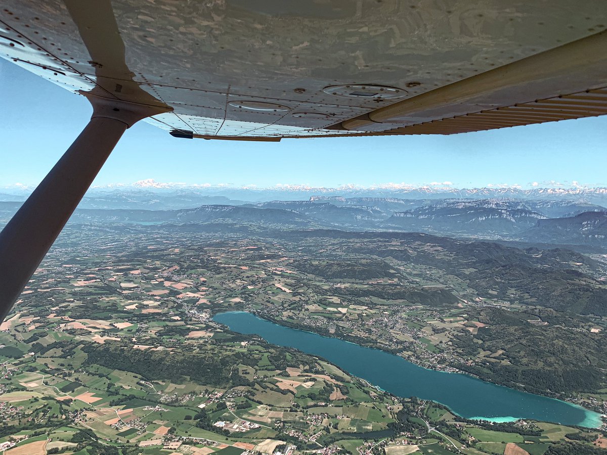 and returned to my home base, taking a couple of more "lakes with mont blanc in the background" photos, some avionics malfunctions notwithstanding. such joyride, so grateful to all of you who i've met these days.
