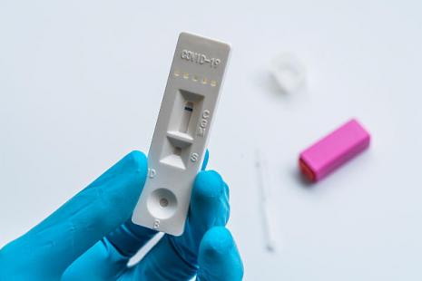 Les groupements de #Pharmaciens lancent un ultimatum au gouvernement après des mois d'attente concernant l'autorisation de réaliser et de proposer des #tests sérologiques du #Covid_19 aux patients des officines via <a href="/leQPH_fr/">Le Quotidien du pharmacien</a> ⬇️

bit.ly/2NMoRqs