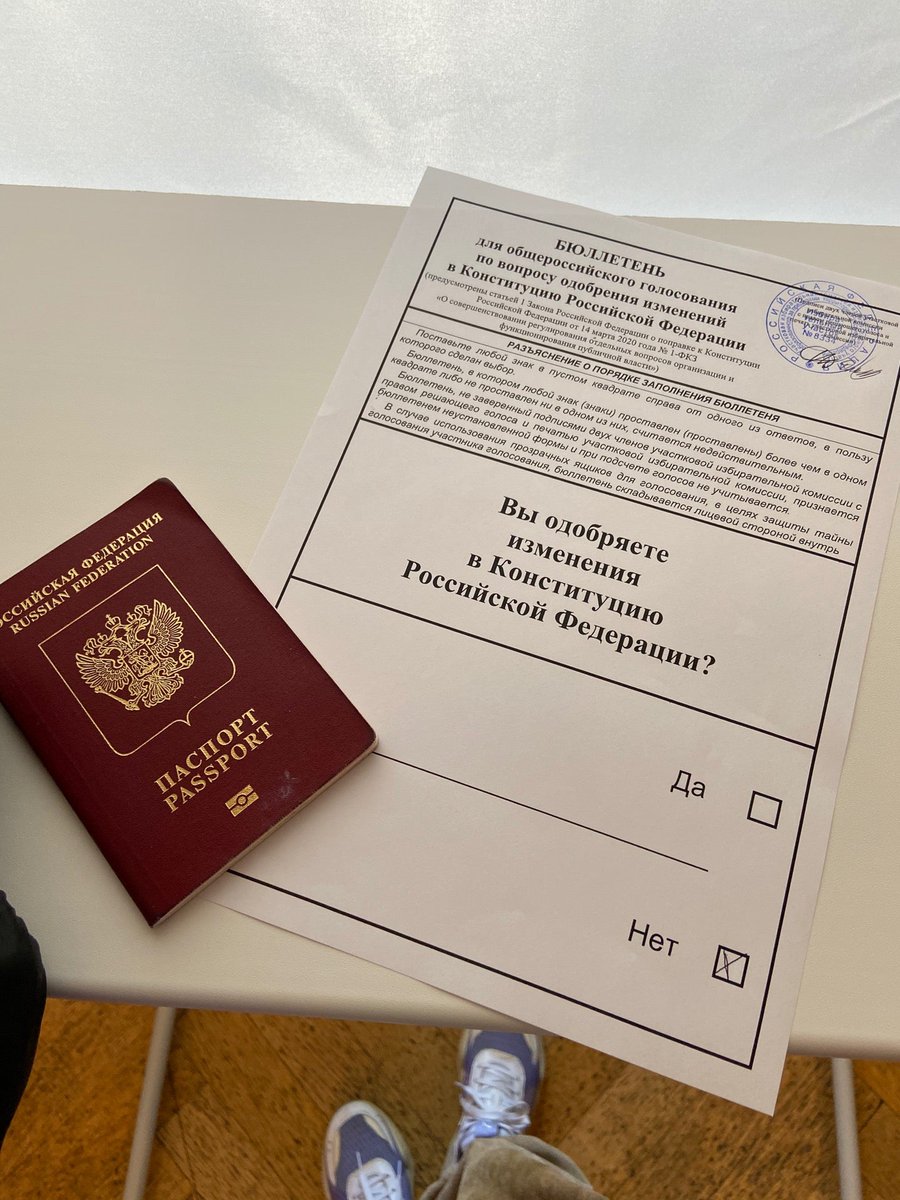 Потратила четыре часа и 50 баксов вот на этот #голоспротив. (@ Botschaft der Russischen Föderation - @rusembswiss in Bern) swarmapp.com/c/fhMntiA9ZC0