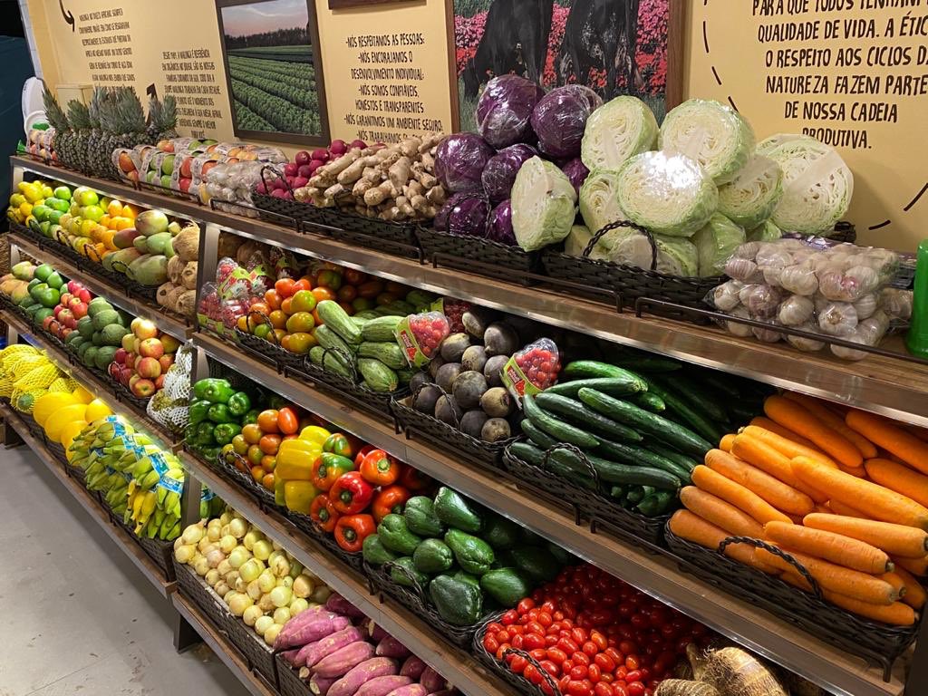 Sabor que vem da fazenda direto para a sua mesa! 🌾 O @divino_fogao_sjp  chegou ao Shopping São José, trazendo o autêntico sabor da comida caseira e  da tradição brasileira. ❤️ Seja para, image size:1024x768