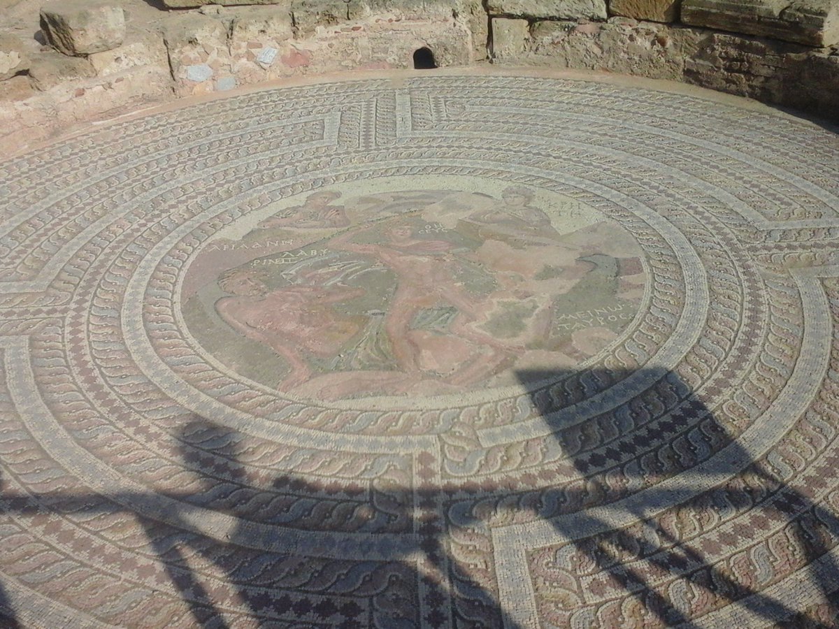 The third  #island of our tour, and the southernmost place. Nea  #Paphos, on the SW coast of Cyprus, still preserves in situ some of the finest mosaics of the ancient world belonging to the House of Dionysus, of Theseus, of Aion, of Orpheus & of The 4 Seasons  #MuseumsUnlocked 12/12