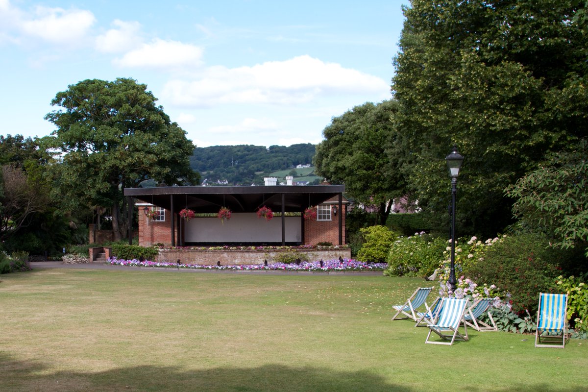 eastdevon's tweet photo. Looking for a really special location to hold your event? Our awe inspiring parks, gardens &amp; beaches are perfect for #sport &amp; #music events, #festivals, #weddings, #Production  #outdoorcinema &amp; much more. Contact events@eastdevon.gov.uk or visit bit/ly/30s9D1j #eventseastdevon https://t.co/ERcQ7GETfN