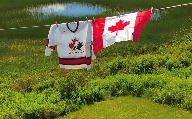 GrayMarker99's tweet photo. Happy Canada Day from our backyard to yours! 🇨🇦
#Canada #CanadaDay2020 https://t.co/Vr8FNoTET6