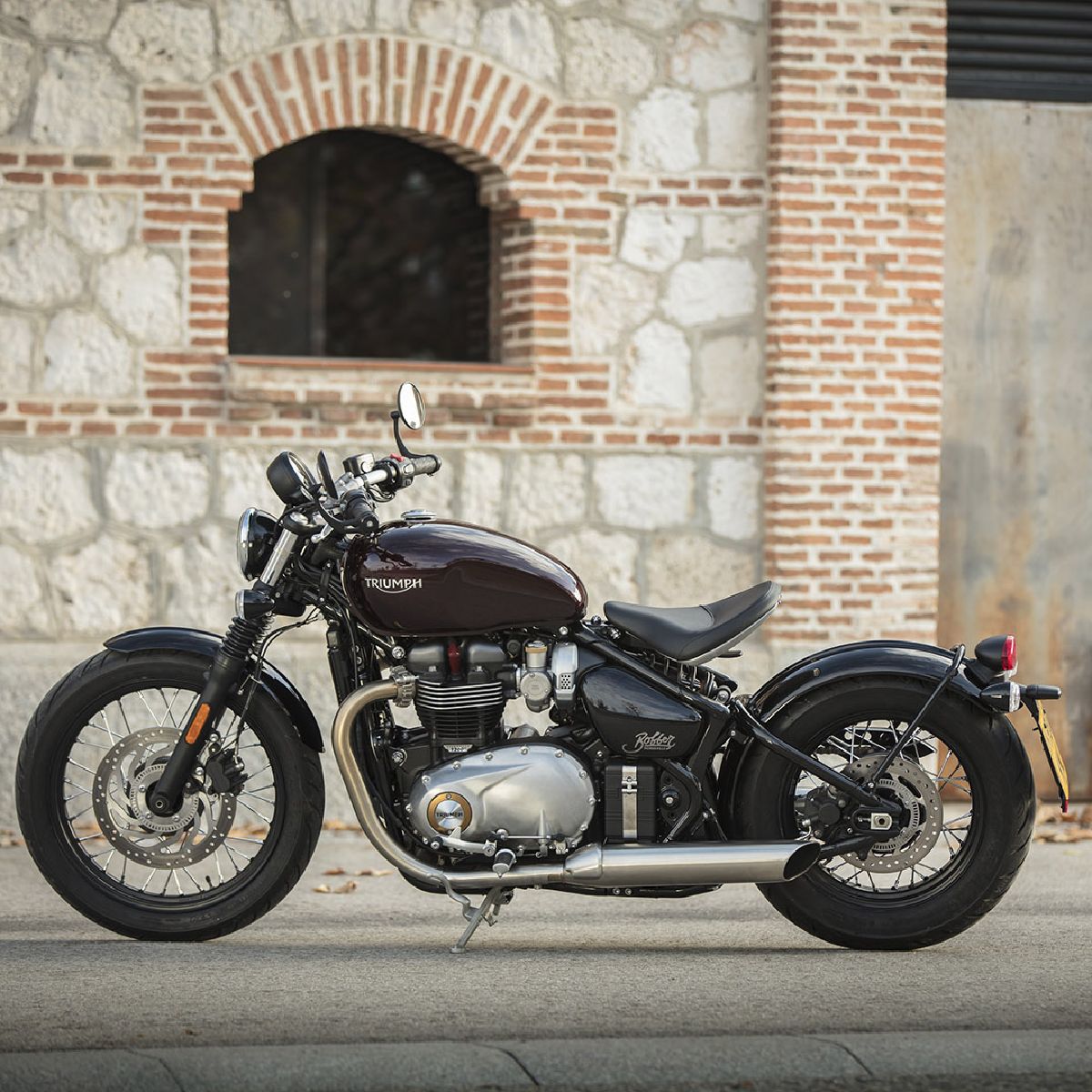 OfficialTriumph's tweet photo. Thoroughbred custom classics.

#ForTheRide #OfficialTriumph #BonnevilleBobber https://t.co/U6B30dtvEk