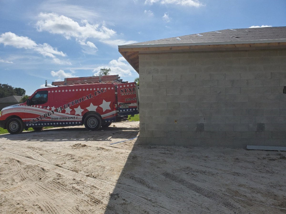 ImagineWindward's tweet photo. So many people to thank for helping us make this family's new home happen so fast! We can't wait to share the completion of this project for the Brockington family. Thanks Synergy Electrical
#newstart #dreamstolife #communityeffort #builderswhocare #dogoodthings https://t.co/gwu4d1HF4T
