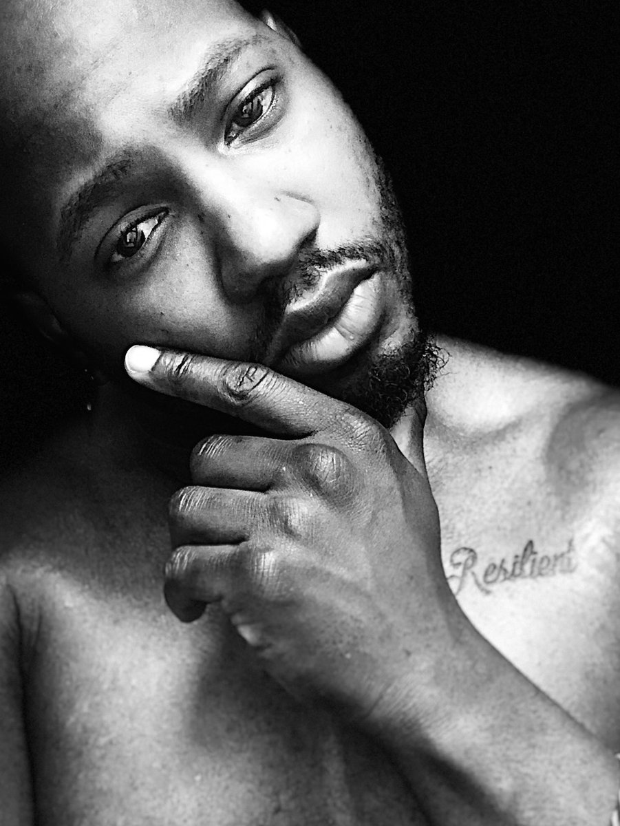 JustTyree's tweet photo. Guess what Twitter world I’m BACK and this cisgender-gay-Black man has a lot to say! My thoughts have been locked down by my own thoughts and how’ve been told to be-careful what I say but @BarbraStreisand a tweets brought me out of this 11 year hiatus. #twitter #imback https://t.co/OzgEnycVhW