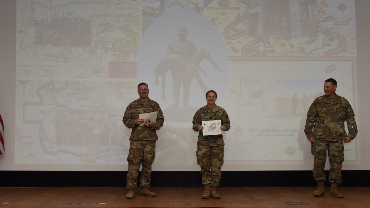 42ndInfantryDiv's tweet photo. Congrats to the great Soldiers of the 42nd ID for receiving their right shoulder patch! https://t.co/jX1hfth21p