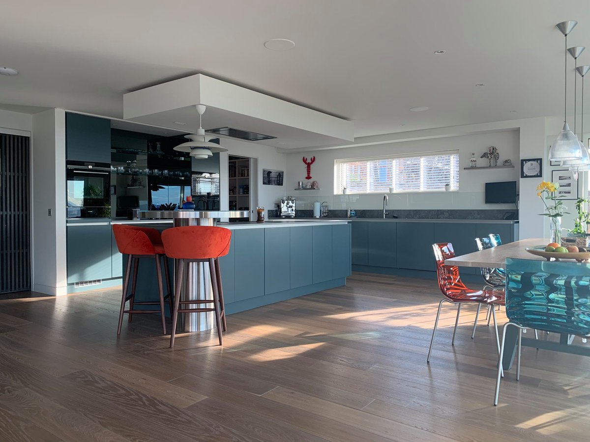 Tonight at 8pm. Who is watching @scotlandshomeo1 2020 final? Keep your eyes peeled for our lovely clients Seamill home to find out if they will be crowned the winners. #scotlandshomeoftheyear #kitchensbyjsgeddes #kitchenretailer #ukkitchenretaileroftheyear #kitchendesign