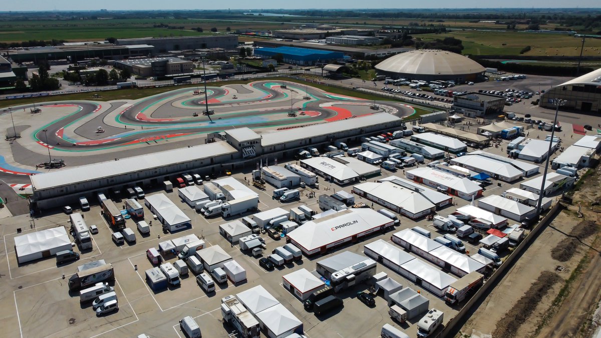 Hot Day 🔥 per il <a href="/WSKPromotion/">WSK Promotion</a>!
<a href="/AdriaRaceway/">Adria International Raceway</a> è lieto di ospitare il #WSK SUPER MASTER SERIES per il 3° e 4° Round.