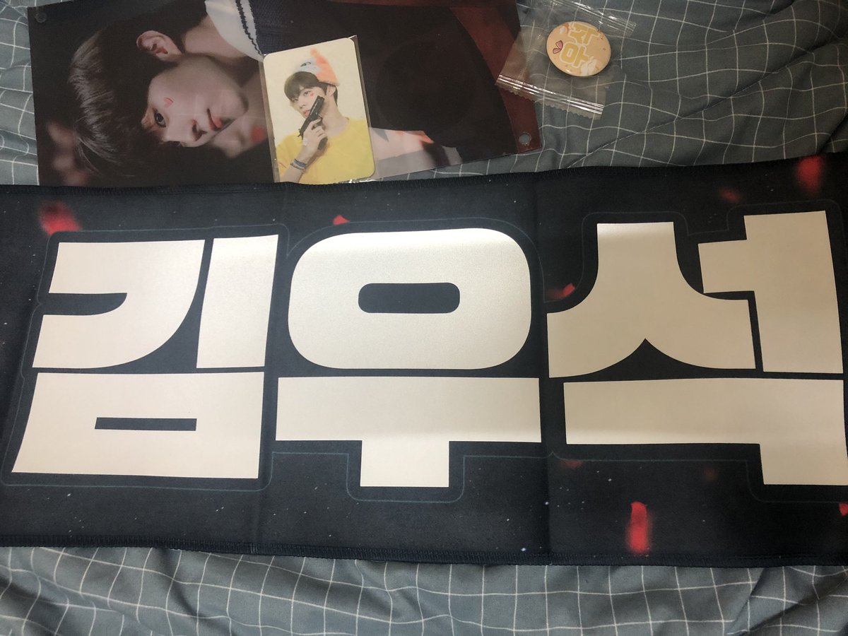 WTS  #WOOSEOK Slogan full set•Still new I've never wear it / play with it except for the standee•Freegift included•RM80
