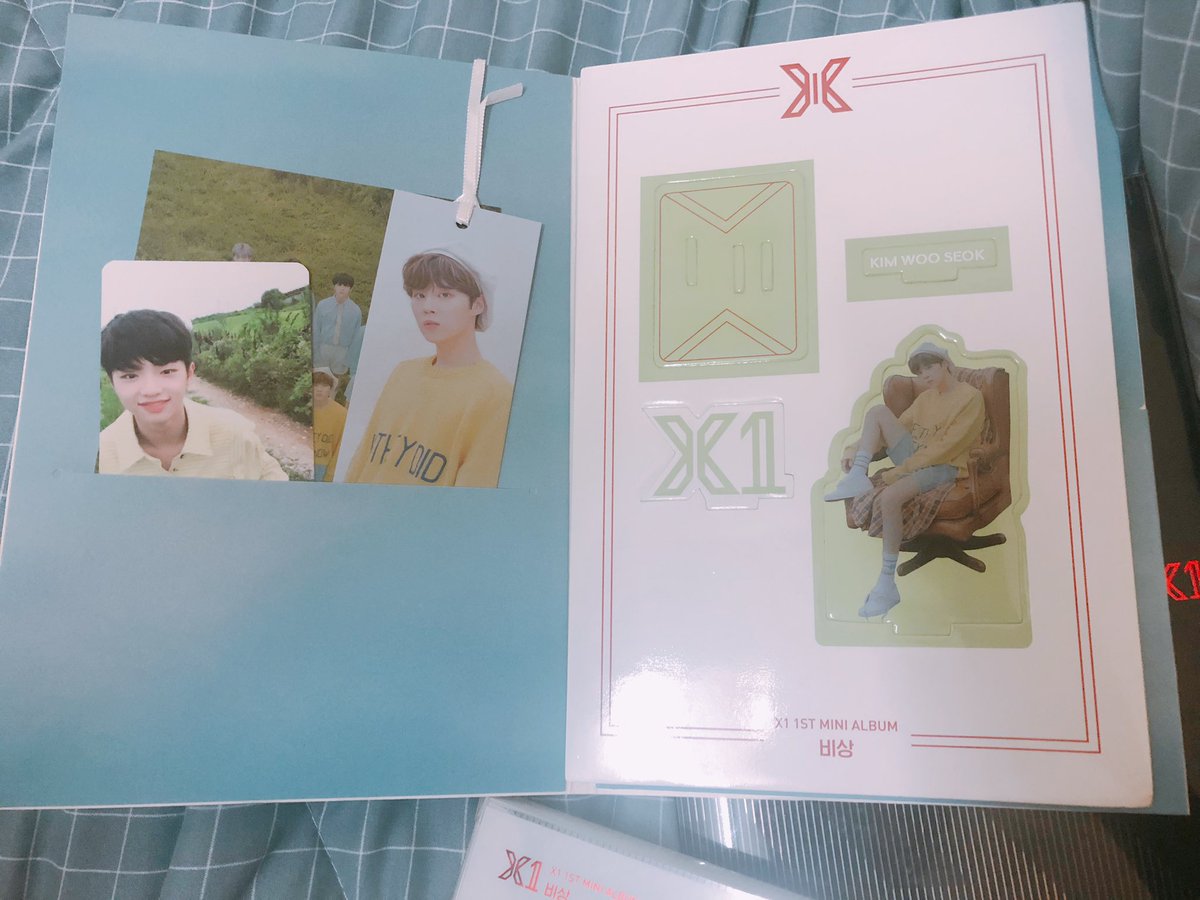 WTS  #X1 # #FlyHighX1 1st Mini AlbumQuantum Leap and 비상 ver•Both sets = RM150•비상 ver / White ver = RM70•Quantum Leap = RM80•Dongpyo Bookmarks = RM15•Dongpyo Standee = RM20Price for the album is slightly higher as I trade & buy from oversea to get Wooseok
