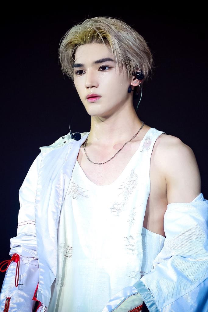 My favourite Taeyong pics; a thread #WeLoveYouTaeyong