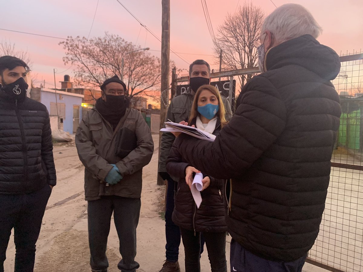 CordobaOyS's tweet photo. 🔹Desde temprano trabajamos en #GeneralSavio junto con el centro vecinal, la @CPCMuniCba y vecinos para recuperar un nuevo espacio de nuestra ciudad 🙌🏻❤️🌎
@MuniCba
#CuidemosNuestraCiudad https://t.co/Ii7KFAqVXD