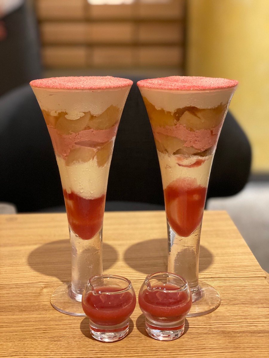 畠 翔太 スイーツ異端児 甘ガミtv 吉祥菓寮 六本木ヒルズ店 京都に本店がある きな粉スイーツ専門店 今日から販売開始の桃の新作パフェは夏色の桃色パフェ 別添えのきな粉をかけると味がまったく変わって すごく美味しいからオススメです 畠 翔太 スイーツ異端児 甘ガミtv 吉祥菓寮 六本木ヒルズ店 京都に本店がある きな粉スイーツ専門店 今日から販売開始の桃の新作パフェは夏色の桃色パフェ 別添えのきな粉をかけると味がまったく変わって すごく美味しいからオススメです