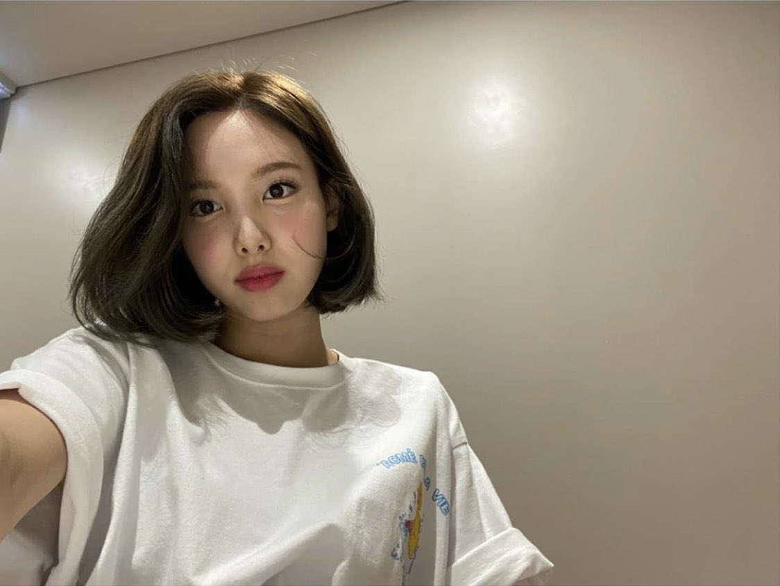 NAYEON tweet media