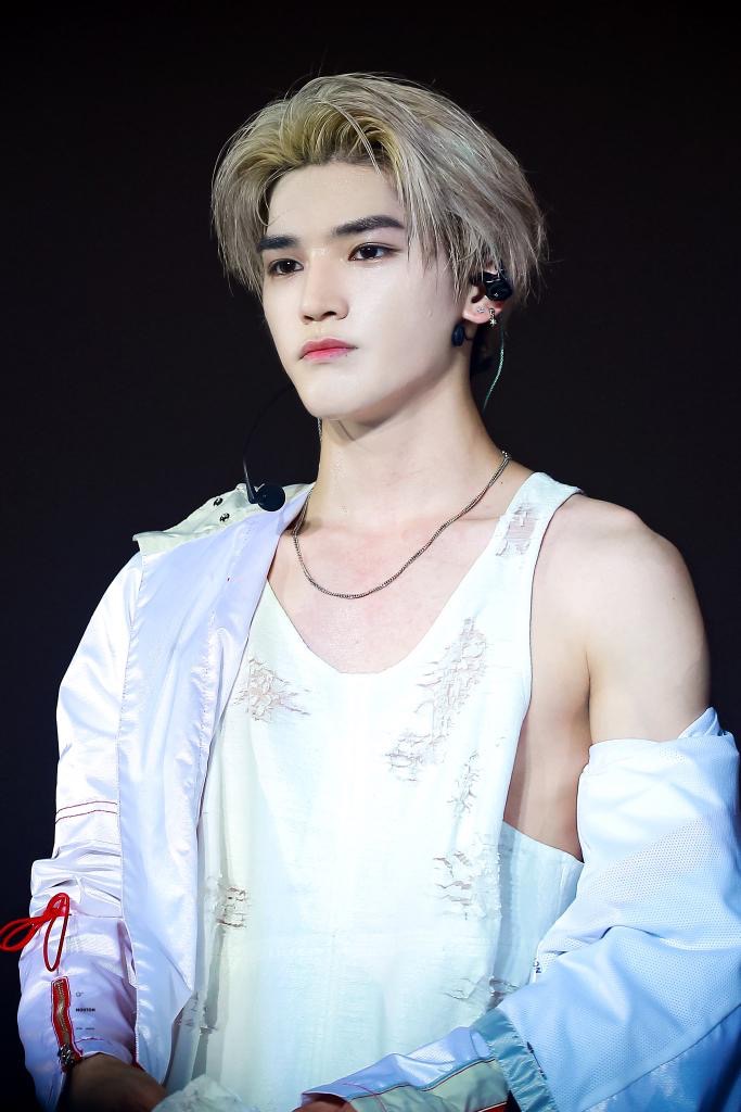 My favourite Taeyong pics; a thread #WeLoveYouTaeyong