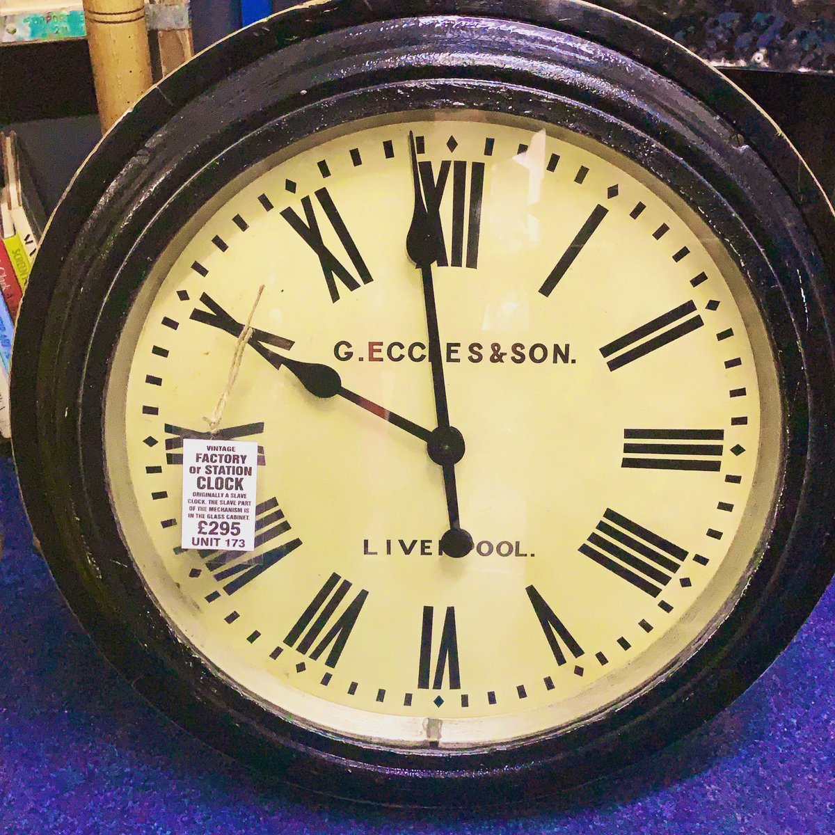 astraantiques's tweet image. This factory/station clock is new in £295 from unit 173. #factoryclock #stationclock #newstock #astraantiquescentre #hemswell #lincolnshire #newin #liverpool #gecclesandson