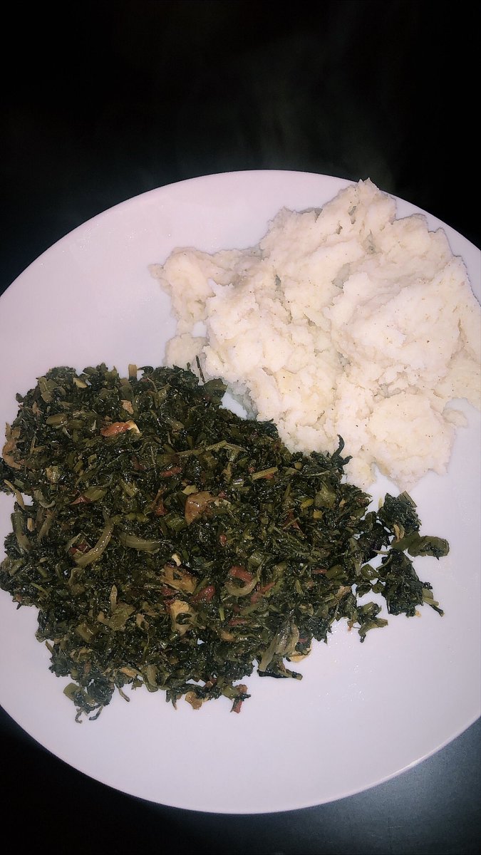 Tallienne1's tweet photo. Les camers venez pointez @ngale_john @yemargent @ValrieBrenda1 @HesedRibose @MarcelTangmo #Food #Africa #1erjuillet https://t.co/m1QckRsFUM