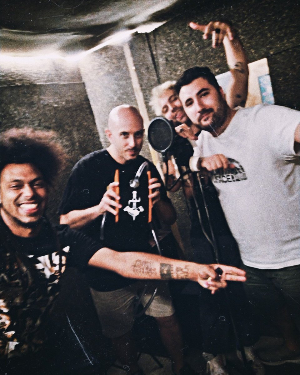 Aprendiendo del máster <a href="/SholoTruth/">Sholo Truth</a> 🔥🔥
Más funky que nunca 🤟