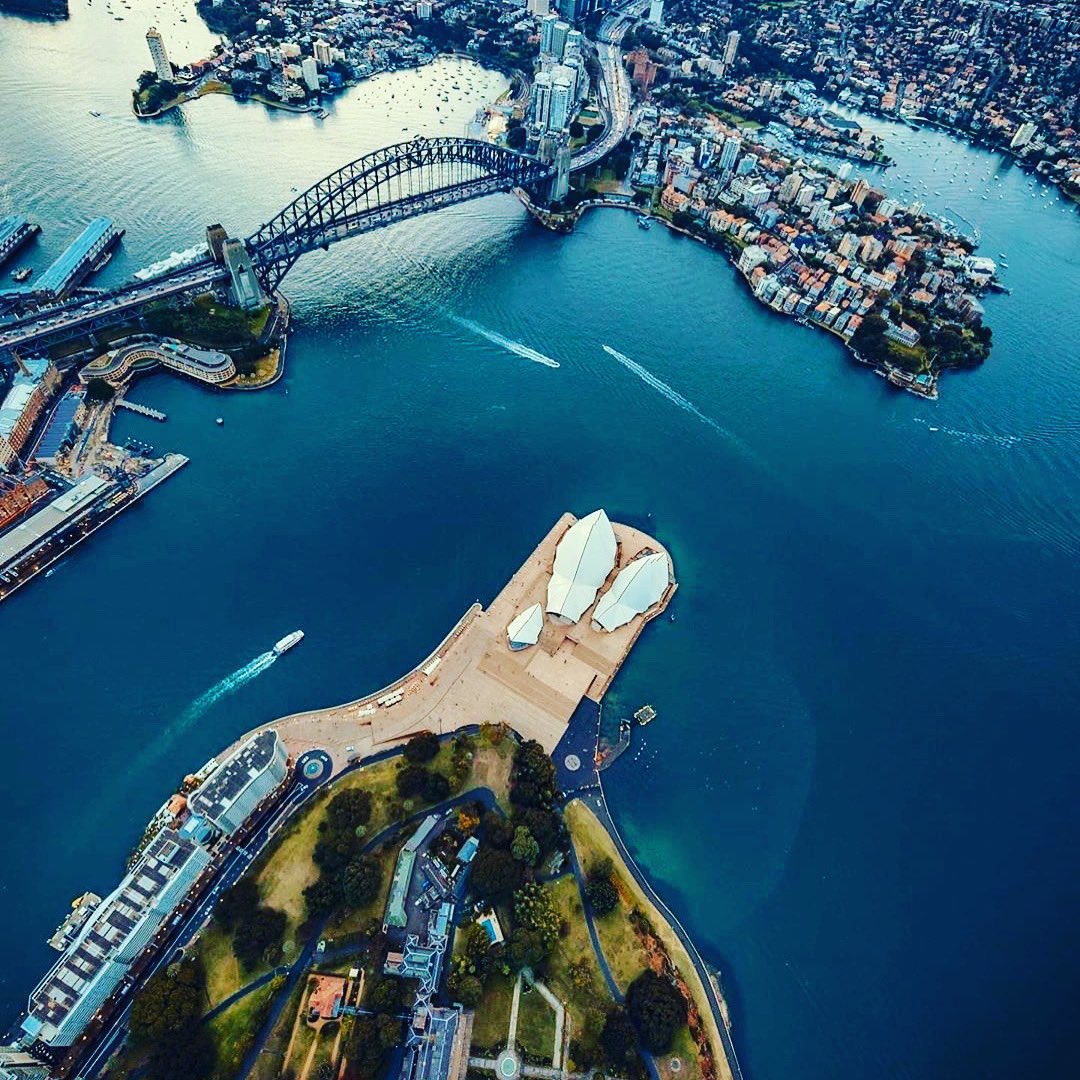 TaleTravel's tweet photo. • @sydney This shot, quite literally, 'blue' us away. 😲💙 See Sydney Harbour like never before on a helicopter tour, and soar high above one of the most iconic landmarks in the world! 🚁 #ilovesydney #LoveNSW
⠀⠀⠀⠀⠀⠀⠀⠀⠀⠀⠀⠀
📸 @theinkedshooter https://t.co/uhhs35xfIh