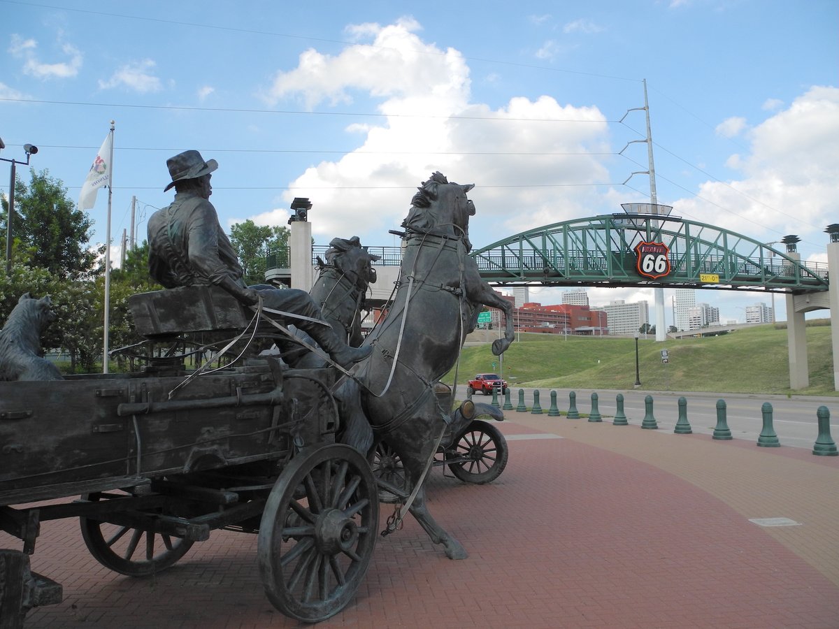 When I got to my Tulsa hotel after lots of driving, keen to relax by the pool, I learned that it was hosting FYWROK*, the Midwest's largest street punk festival. *sigh*So I went for a wander around the town, which has a Route 66 thing. And that's about it.*Fuck You We Rule OK