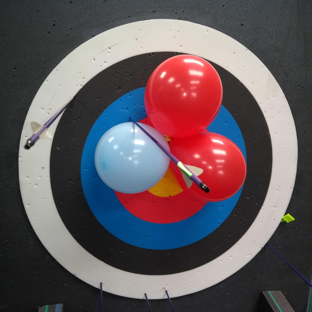 IndigoArchery's tweet photo. Cant miss an opportunity for #internationaljokeday - see what I did there! 🤣

I recently tried blindfolded archery
I'm liking it a lot. If you haven't tried, give it a go.

You don't know what you're missing!

Can you do any better?
#archery #joke https://t.co/SYtHnV6Lek