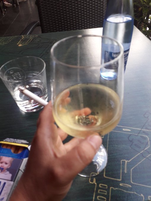 Hola! Estoy en Madrid. Vaya mierda con el menu con c&oacute;digo. Acabo de preguntar que hay en la cocina, ya<a href="/tag/cats"class="tags"><span>#cats</span></a><a href="/tag/blackisbeautiful"class="tags"><span>#blackisbeautiful</span></a><a href="/tag/catsoftwitter"class="tags"><span>#catsoftwitter</span></a><a href="/tag/black"class="tags"><span>#black</span></a>