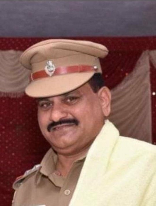TAMILSURESH83's tweet photo. #ArrestInspectorSridhar-Immediately because He is a Main Accused for the #SathankulamCase
#JusticeForJayarajandBennicks https://t.co/7QrhNsOo7j