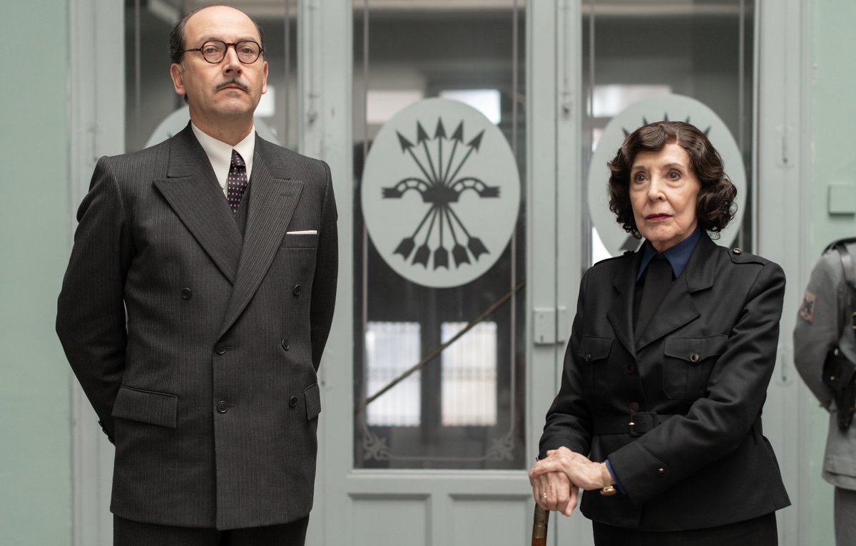 NetflixFR's tweet photo. Elles vont nous manquer ces demoiselles.

Les Demoiselles du Téléphone saison finale partie B, J-2. https://t.co/5E5sLPGqtn