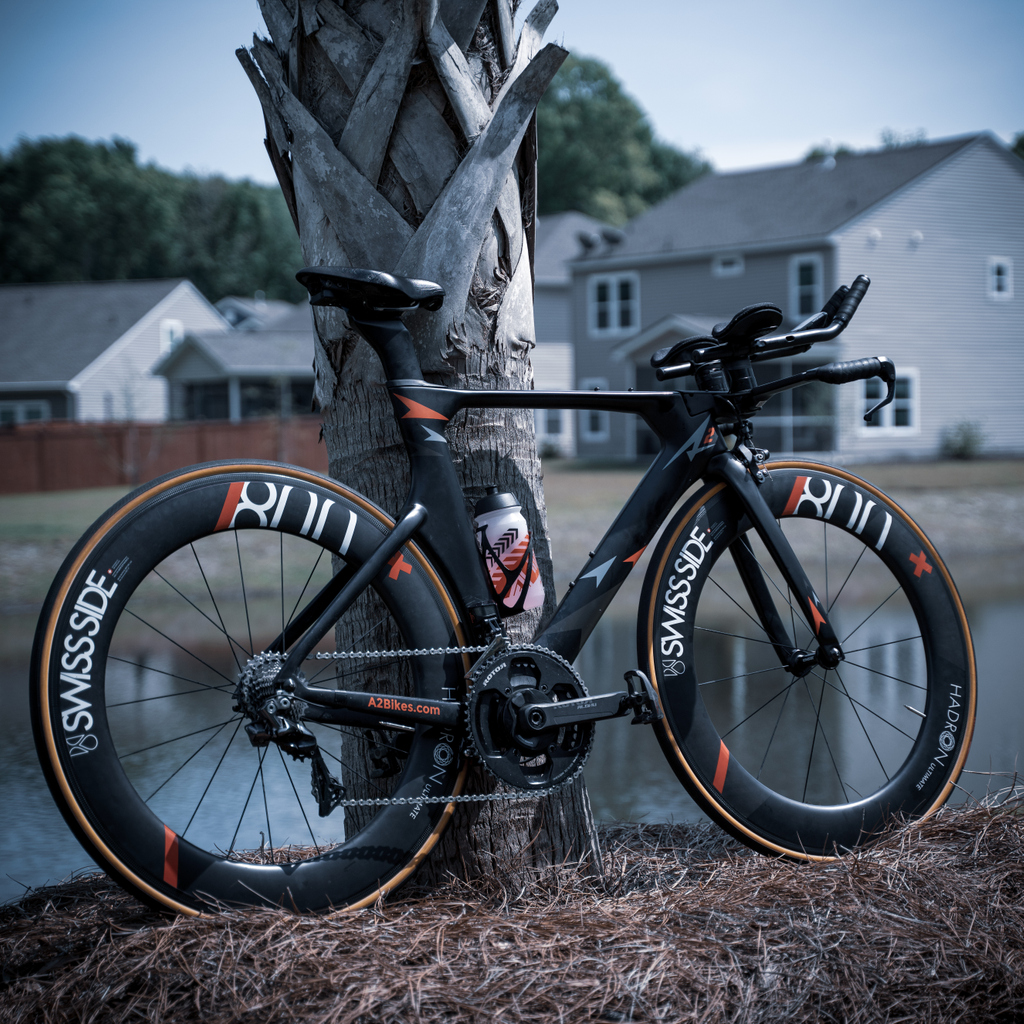 TT bike or road bike?? What's your go to on the tarmac?
.
.
.
.
.
.

#outdoorride #rideoutside #cyclinglifestyle #cyclinglife #roadbike #roadbikelife #cycling #cyclist #cyclinglife #cyclist #KOMcycling #whereiride #triathlon #triathlontraining #cyclingmotivtion #fitness #bikelife