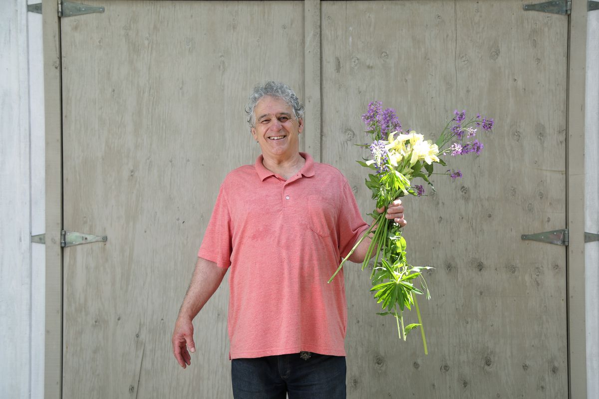 globeandmail's tweet photo. Have you taken up gardening during the pandemic? Visit the #HelpZeroCanada hub for gardening tips. https://t.co/ZtzhlnDSY2 https://t.co/hR73tmn3Qe