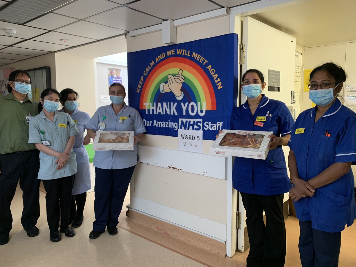 Thank you <a href="/krispykremeUK/">Krispy Kreme UK</a> for our two boxes of donuts. This will keep us going 👌🏼<a href="/FHealthCharity/">Frimley Health Charity 💙</a> had been distributing this to our wards today 💕🌈💙🌈💙🌈💙 <a href="/FrimleyHealth/">Frimley Health NHS Foundation Trust 💙</a> <a href="/FHMedicalMatron/">FHFT Wexham Park Matrons</a> #grateful #NHSheroes #sugaroverload #ProudFHFTStaff #cinco #TeamEndocrine