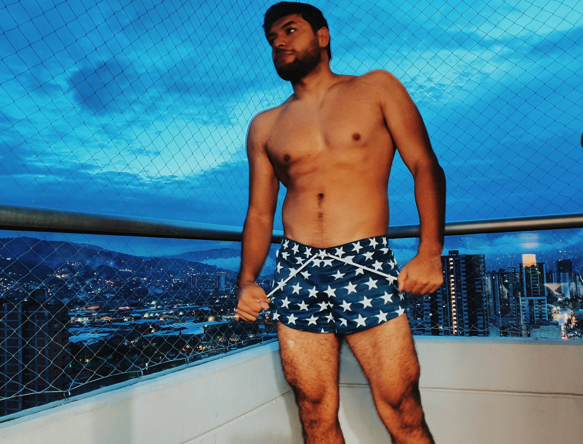 Good morning!!

#hairy #colombian #gay #bdsm #student #latino #model #feet https://t.co/lEa8sQrphm