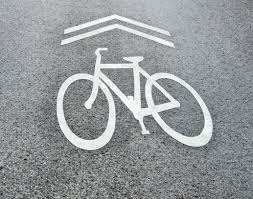 bhaspro's tweet photo. Let's make safer streets Covid Safety
#CovidSafeMarketStreet
#NadeyaluBidi
#NammaBeedhiNamagaagi
#GaadiSaakuCycleBeku
#OneStreetPerWard
#KeepCalmAndCycle
@citizensforblr
@IChangeMyCity
@tarauk
@srinualavilli
@kappansky
@NEWS9TWEETS
@BangaloreMirror
@TOIBengaluru https://t.co/VnwpDZUtKm