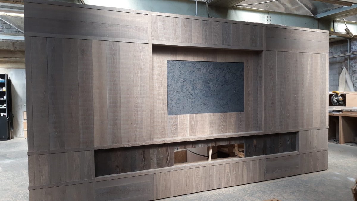 Lignify1's tweet image. A little snippet of the stages in the production system to manufacture this feature fire place, soon to be installed in high end student accommodation. Skeleton manufactured out of smartply OSB and cladded in @havwoods flooring