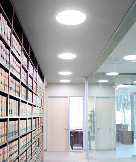 ماهو الـ Sola-Tube ؟اداة معينة يتم تركيبها في المبنى لاعادة توجيه ضوء الشمس من السطح الى الداخل.