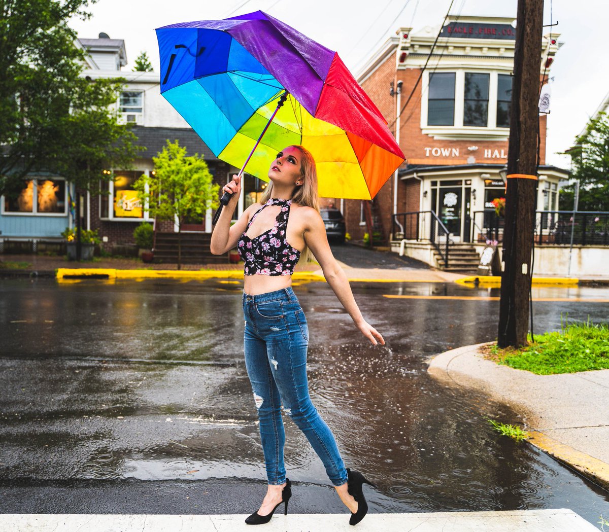 burstmode610's tweet photo. My photo shoot with model Ashley in New Hope Pa. It rained like crazy but we made the best of the shoot #photography #photographer #photoshoot #model #modeling #SonyAlpha #sonya7sIII #Producer #streetphotography #streetphotographer https://t.co/YrRGkiQcgl